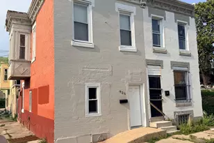 925 W Seltzer St, Philadelphia, PA 19133 - Photo 1