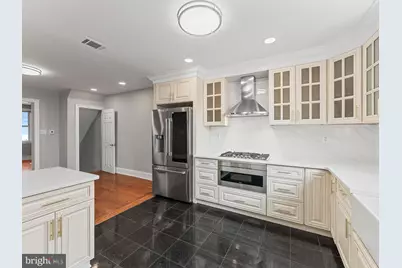 2715 Snyder Avenue, Philadelphia, PA 19145 - Photo 17