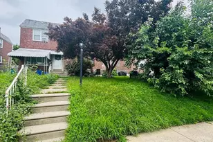 1839 Stanwood St, Philadelphia, PA 19152 - Photo 3