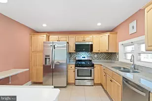 542 Burgess St, Philadelphia, PA 19116 - Photo 11