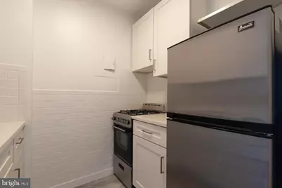 210 Locust Street #3EW, Philadelphia, PA 19106 - Photo 11