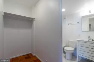 210 Locust, Philadelphia, PA 19106 - Photo 11