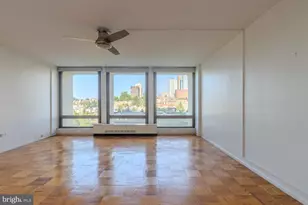 210 Locust, Philadelphia, PA 19106 - Photo 3