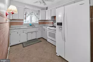 2233 Solly Ave, Philadelphia, PA 19152 - Photo 9