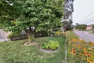 625 Cheswick Rd, Philadelphia, PA 19128 - Photo 3