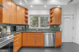 226 W Wildey St, Philadelphia, PA 19123 - Photo 13