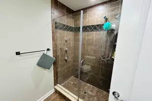 4402 Driftwood Dr, Philadelphia, PA 19129 - Photo 17
