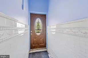673 N 11th St, Philadelphia, PA 19123 - Photo 3