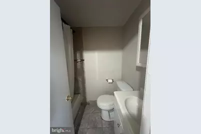 2037 N 8th Street #2F, Philadelphia, PA 19122 - Photo 11