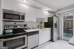 3141 Livingston St, Philadelphia, PA 19134 - Photo 11