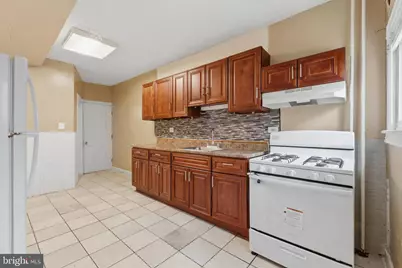 425 W Wellens Avenue, Philadelphia, PA 19120 - Photo 7