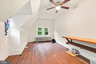 364 E Church Ln, Philadelphia, PA 19144 - Photo 15