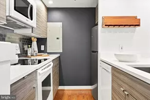 301 Race St, Philadelphia, PA 19106 - Photo 7