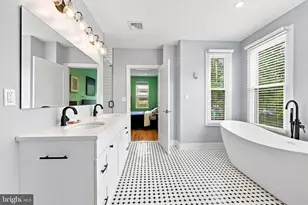 913 S 13th St, Philadelphia, PA 19147 - Photo 15