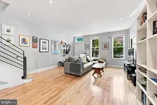 913 S 13th St, Philadelphia, PA 19147 - Photo 3