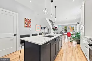 913 S 13th St, Philadelphia, PA 19147 - Photo 9