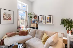 2137 Spruce St, Philadelphia, PA 19103 - Photo 5