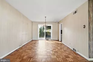 9219 Burbank Rd, Philadelphia, PA 19115 - Photo 5