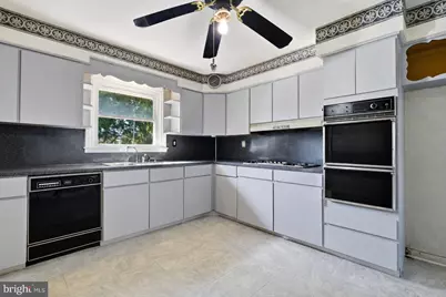 9219 Burbank Road, Philadelphia, PA 19115 - Photo 7