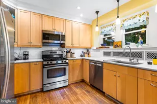 423 Carpenter Ln, Philadelphia, PA 19119 - Photo 15