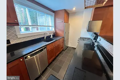 729 S Hutchinson Street, Philadelphia, PA 19147 - Photo 9