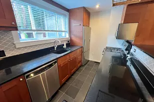 729 S Hutchinson St, Philadelphia, PA 19147 - Photo 9