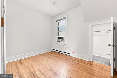 2107 Green Street #2F, Philadelphia, PA 19130 - Photo 5