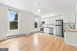 2107 Green St, Philadelphia, PA 19130 - Photo 7