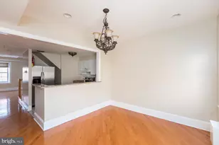 242 S 8th St, Philadelphia, PA 19107 - Photo 9