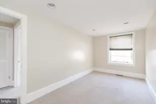 242 S 8th St, Philadelphia, PA 19107 - Photo 19