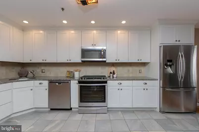 309 N 3rd Street #C, Philadelphia, PA 19106 - Photo 19