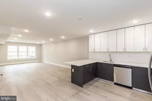 1724 N Marshall St, Philadelphia, PA 19122 - Photo 1