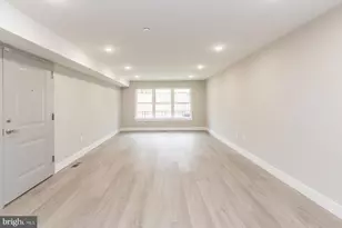 1724 N Marshall St, Philadelphia, PA 19122 - Photo 5