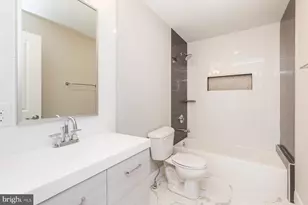 1724 N Marshall St, Philadelphia, PA 19122 - Photo 11
