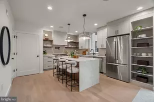966 N 6th St, Philadelphia, PA 19123 - Photo 9