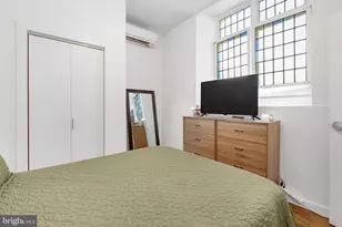 2321 Fitzwater St, Philadelphia, PA 19146 - Photo 9