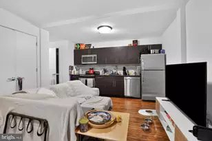 2321 Fitzwater St, Philadelphia, PA 19146 - Photo 7
