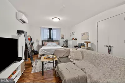 2321 Fitzwater Street #204, Philadelphia, PA 19146 - Photo 3