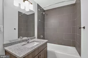 2321 Fitzwater St, Philadelphia, PA 19146 - Photo 9