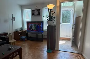 623 Fernon St, Philadelphia, PA 19148 - Photo 3