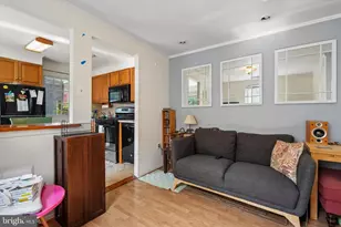2348 Christian St, Philadelphia, PA 19146 - Photo 9