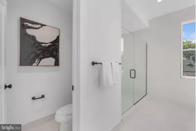 635 N 7th Street #C2B, Philadelphia, PA 19123 - Photo 17