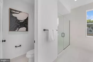 635 N 7th St, Philadelphia, PA 19123 - Photo 17