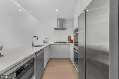 635 N 7th Street #C2B, Philadelphia, PA 19123 - Photo 9