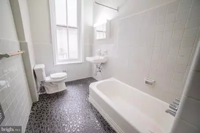 2116 Walnut Street #2F, Philadelphia, PA 19103 - Photo 11