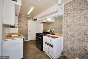 2150 Unruh Ave, Philadelphia, PA 19149 - Photo 5