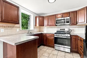 223 Wendover St, Philadelphia, PA 19128 - Photo 7