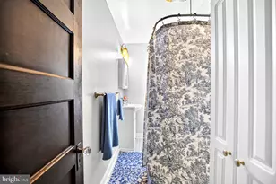 497 Lemonte St, Philadelphia, PA 19128 - Photo 15