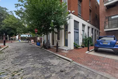 219-221 Market Street #1O, Philadelphia, PA 19106 - Photo 15
