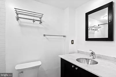 1018 Spruce Street #1018 - 1M, Philadelphia, PA 19107 - Photo 13